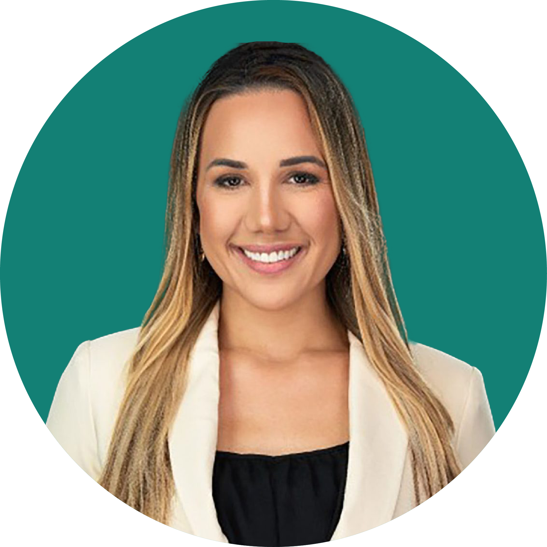 Sasha Valdes headshot